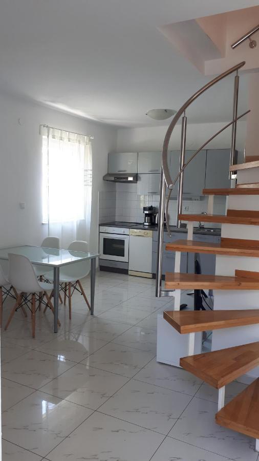 Apartment Pejnovic Malinska Zewnętrze zdjęcie
